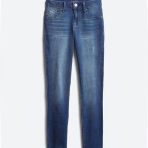 Kingston skinny jean short